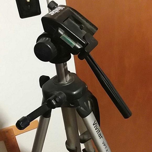 Vivitar Vpt-240 Camera Tripod - Picture 4 of 5